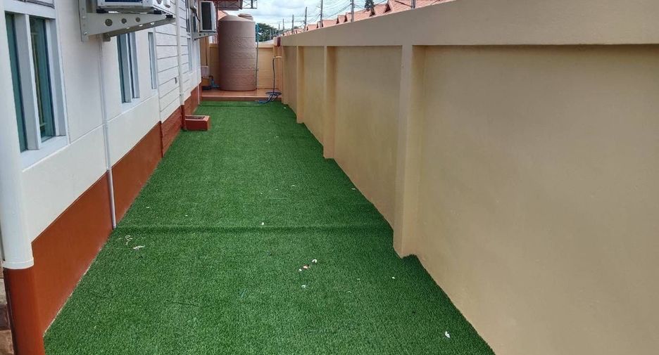 For rent 3 bedrooms villa in Bang Lamung, Chonburi