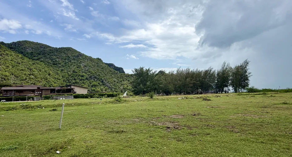 À vendre terrain à Sam Roi Yot, Prachuap Khiri Khan