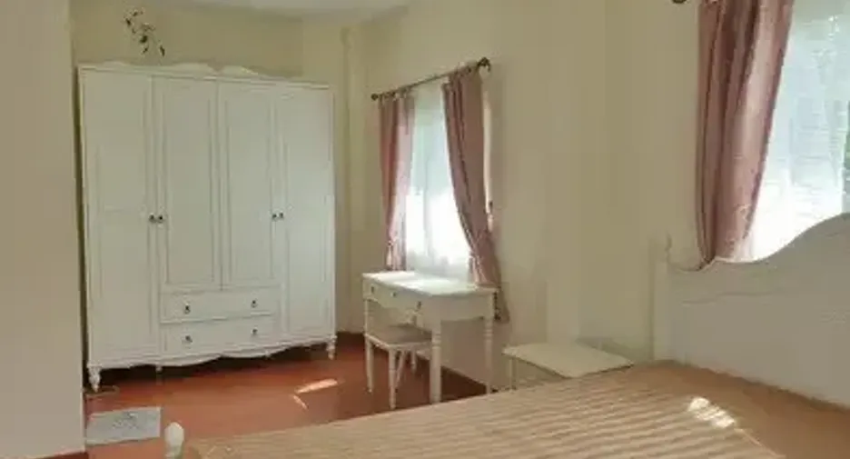 Casa en alquiler de 3 habitaciones en Bang Khen, Bangkok