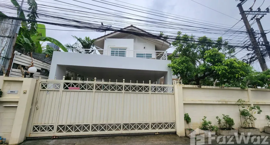 Casa en alquiler de 2 habitaciones en Watthana, Bangkok