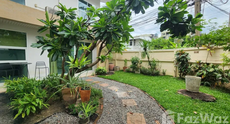 Casa en alquiler de 2 habitaciones en Watthana, Bangkok