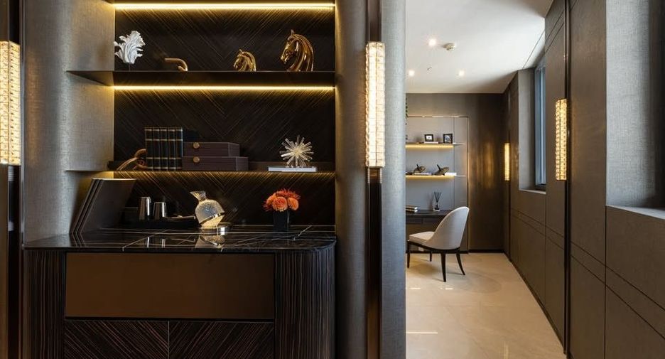 À louer 2 chambres condo à Khlong San, Bangkok