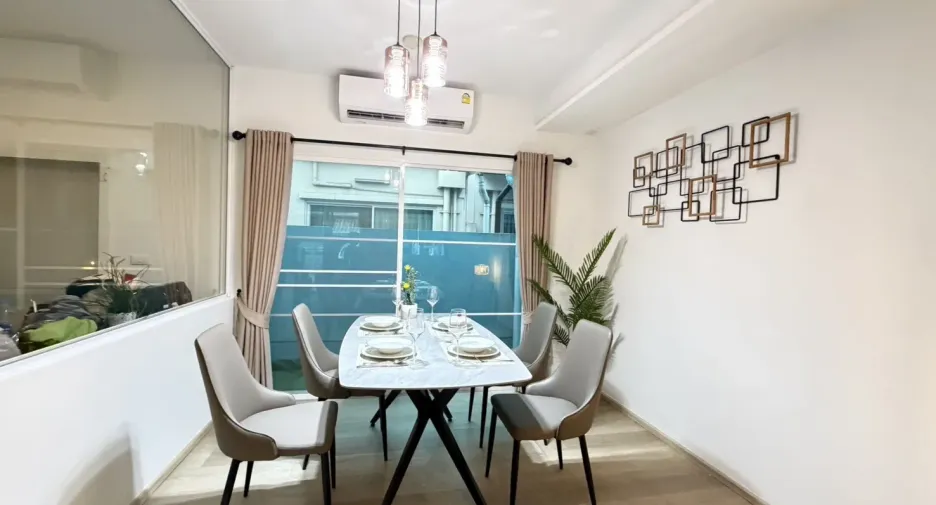 Аренда 3 спальни таунхаус в Bang Phli, Самутпракан