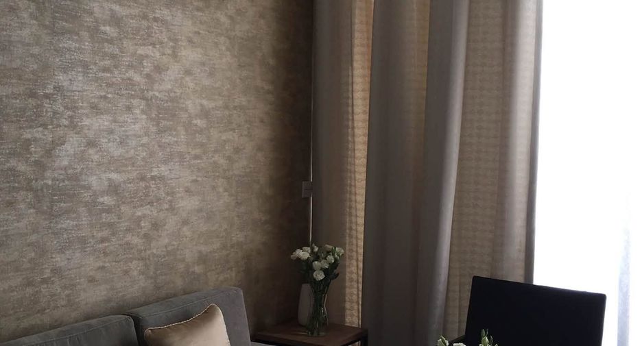 For rent 3 bedrooms condo in Khlong Toei, Bangkok