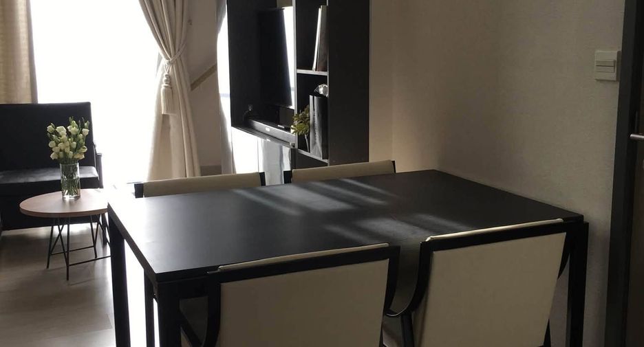 For rent 3 bedrooms condo in Khlong Toei, Bangkok
