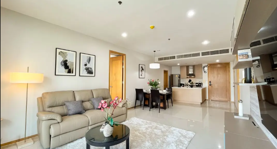 Wohnung zur Miete mit 2 Zimmer in Sathon, Bangkok