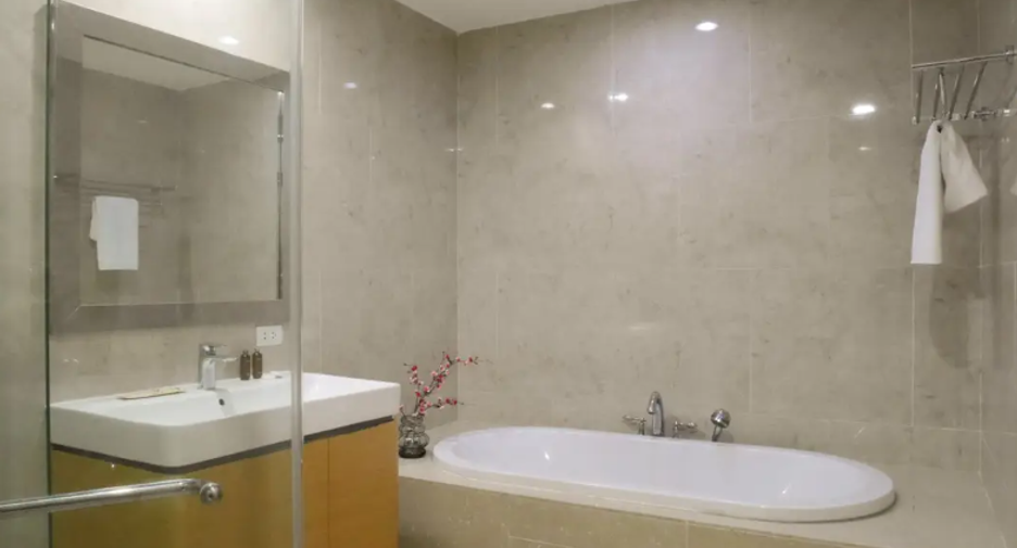 Wohnung zur Miete mit 2 Zimmer in Sathon, Bangkok