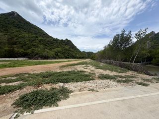 À vendre terrain à Sam Roi Yot, Prachuap Khiri Khan