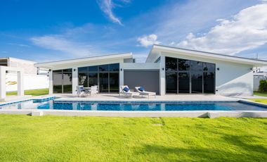 À vendre 4 chambres villa à Pran Buri, Prachuap Khiri Khan