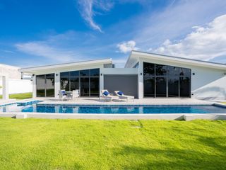 À vendre 4 chambres villa à Pran Buri, Prachuap Khiri Khan