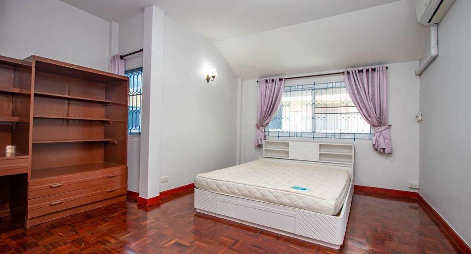 ให้เช่า 4 ห้องนอน บ้านเดี่ยว ใน เมืองเชียงใหม่, เชียงใหม่