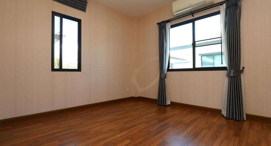 À vendre 4 chambres maison à Doi Saket, Chiang Mai