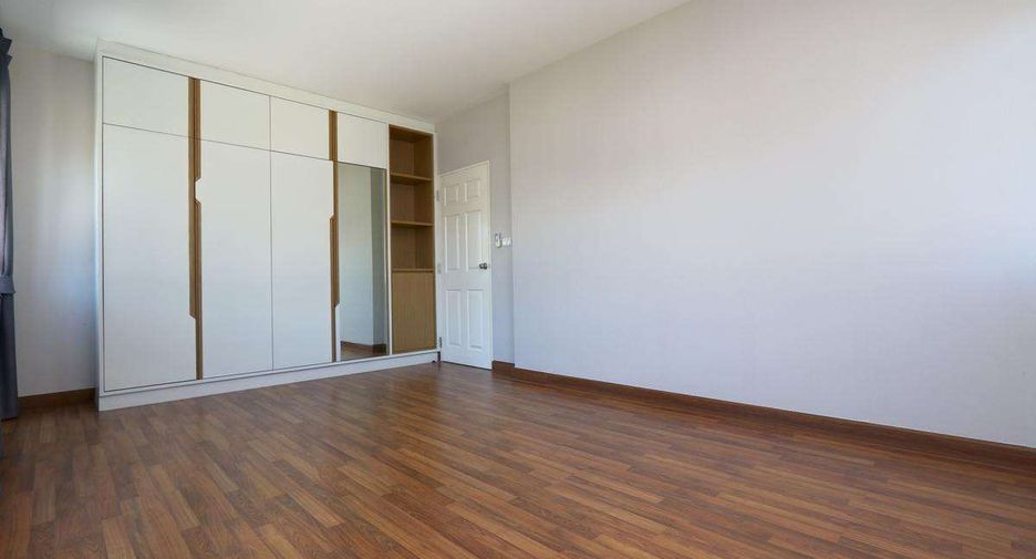 À vendre 4 chambres maison à Doi Saket, Chiang Mai