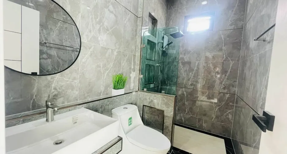 Casa en venta de 3 habitaciones en Bang Lamung, Chonburi