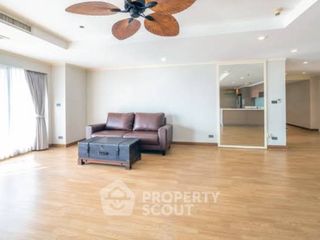 For sale 4 ベッドルーム condo in Bang Rak, Bangkok