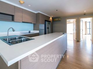 For sale 4 ベッドルーム condo in Bang Rak, Bangkok