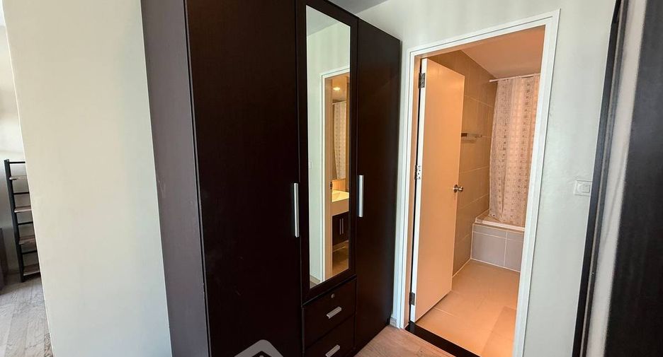 Condo en alquiler de 1 habitaciones en Khlong Toei, Bangkok