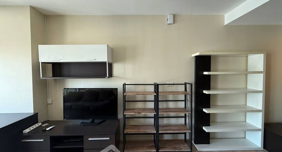 Condo en alquiler de 1 habitaciones en Khlong Toei, Bangkok
