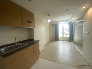 Продажа 1 кровать кондо в Сатхон, Бангкок
