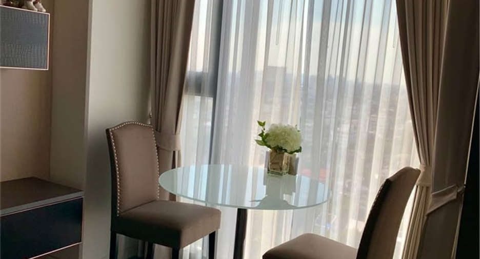 For sale 2 bedrooms condo in Phaya Thai, Bangkok
