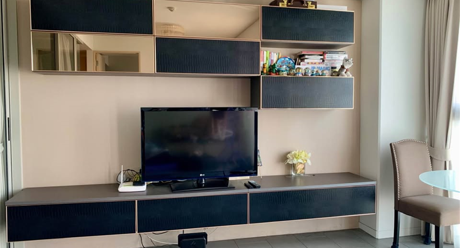 For sale 2 bedrooms condo in Phaya Thai, Bangkok