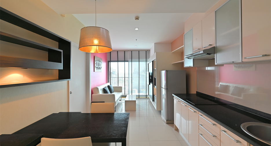 Condo en alquiler de 1 habitaciones en Khlong Toei, Bangkok