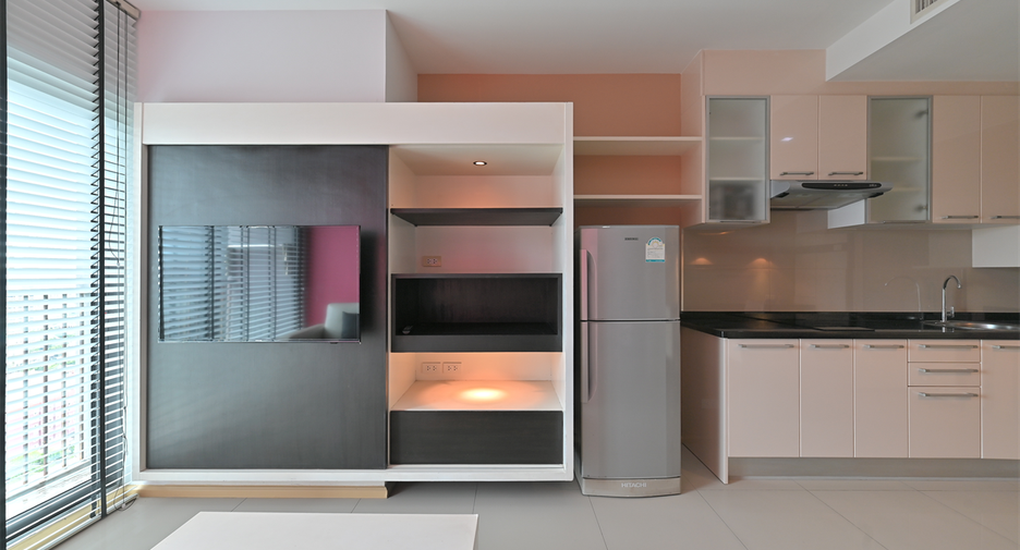 Condo en alquiler de 1 habitaciones en Khlong Toei, Bangkok