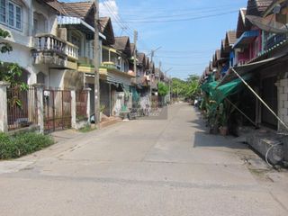 Casa adosada en venta de 2 habitaciones en Khlong Luang, Pathum Thani