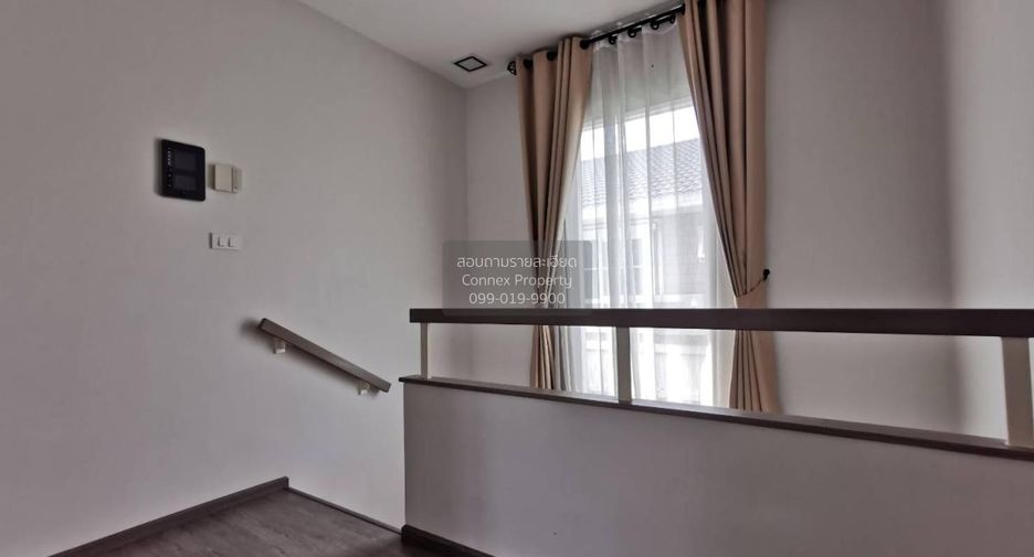 Casa en alquiler de 3 habitaciones en Bang Phli, Samut Prakan