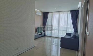 Condo en alquiler de 2 habitaciones en Huai Khwang, Bangkok