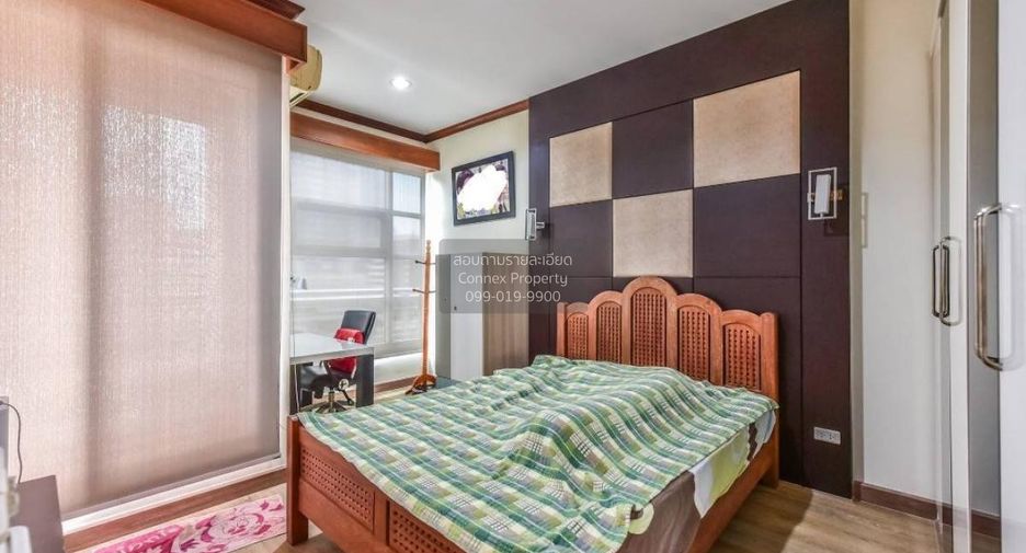 For rent 3 bedrooms condo in Ratchathewi, Bangkok