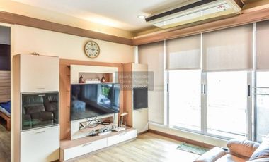 For rent 3 bedrooms condo in Ratchathewi, Bangkok