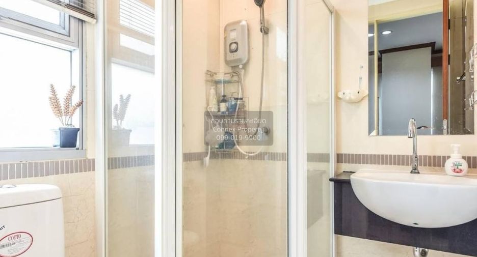For rent 3 bedrooms condo in Ratchathewi, Bangkok