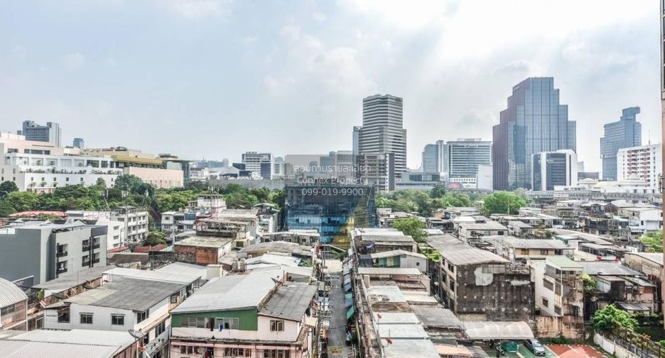 For rent 3 bedrooms condo in Ratchathewi, Bangkok