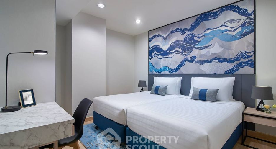 For rent 3 bedrooms apartment in Khlong Toei, Bangkok