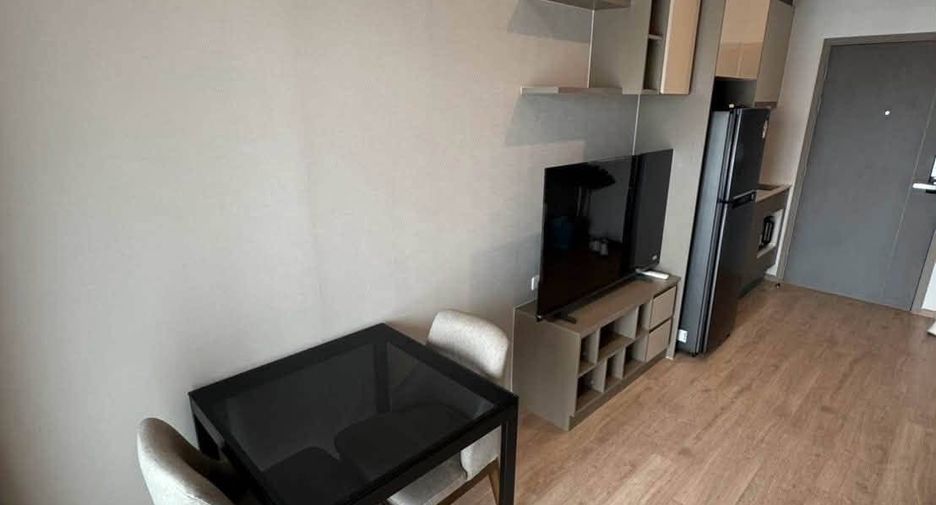 For rent 1 bed condo in Huai Khwang, Bangkok
