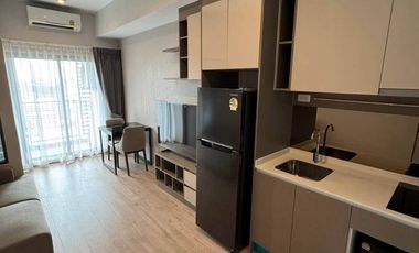 Condo en alquiler de 1 habitaciones en Huai Khwang, Bangkok