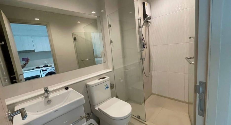 Wohnung zur Miete mit 1 Zimmer in Pathum Wan, Bangkok