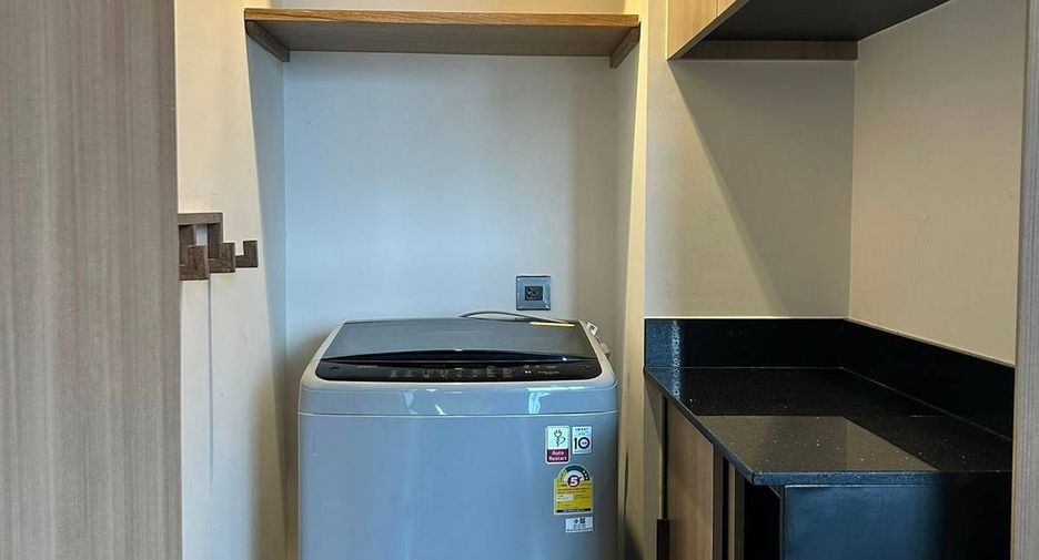 Wohnung zur Miete mit 2 Zimmer in Pathum Wan, Bangkok