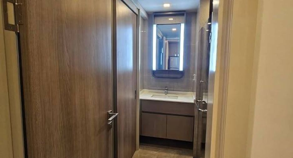Wohnung zur Miete mit 1 Zimmer in Huai Khwang, Bangkok