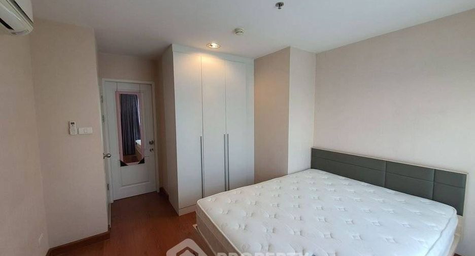 For rent 2 bedrooms condo in Huai Khwang, Bangkok