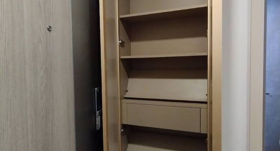 Wohnung zur Miete mit 1 Zimmer in Huai Khwang, Bangkok