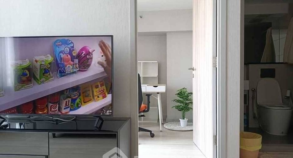 For rent 2 bedrooms condo in Sathon, Bangkok