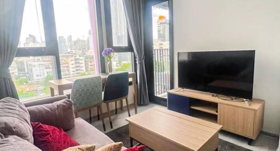 Condo en alquiler de 1 habitaciones en Watthana, Bangkok
