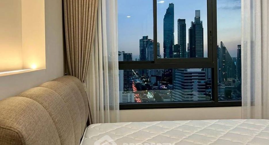 Condo en alquiler de 1 habitaciones en Bang Rak, Bangkok