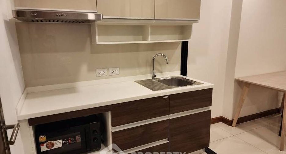 For rent 1 bed condo in Khlong San, Bangkok