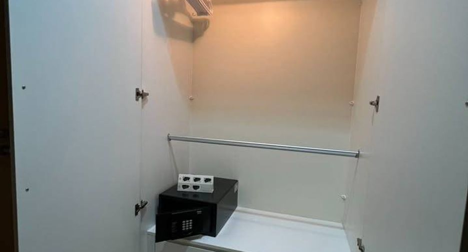 À louer 1 chambre condo à Khlong Toei, Bangkok