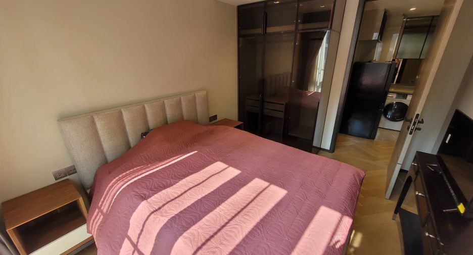 For rent 2 bedrooms condo in Watthana, Bangkok