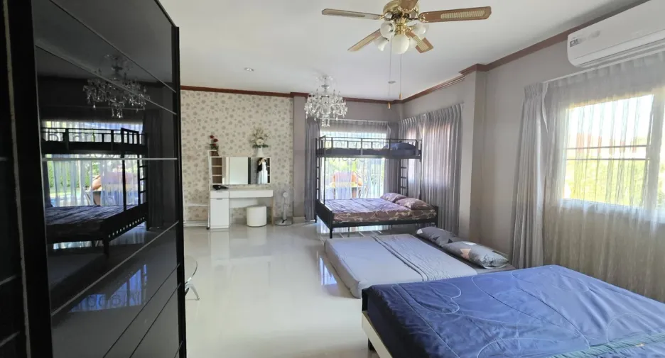 出售 3 卧室 别墅 在 Sattahip, 芭提雅