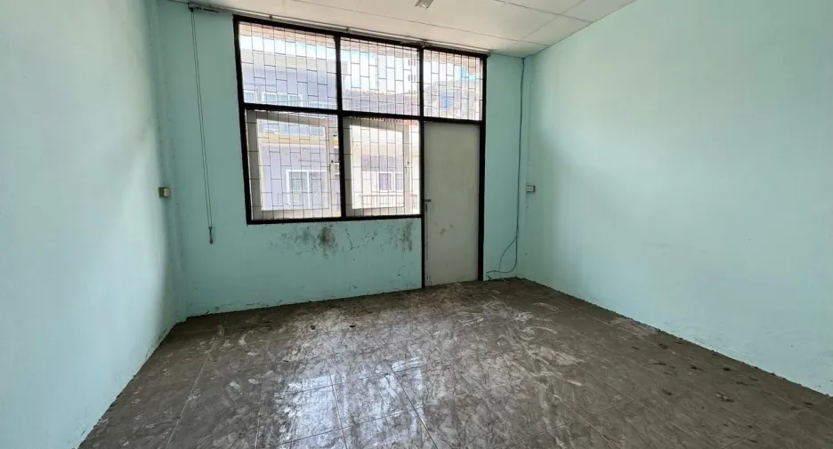 For rent 3 bedrooms retail Space in Bang Lamung, Chonburi